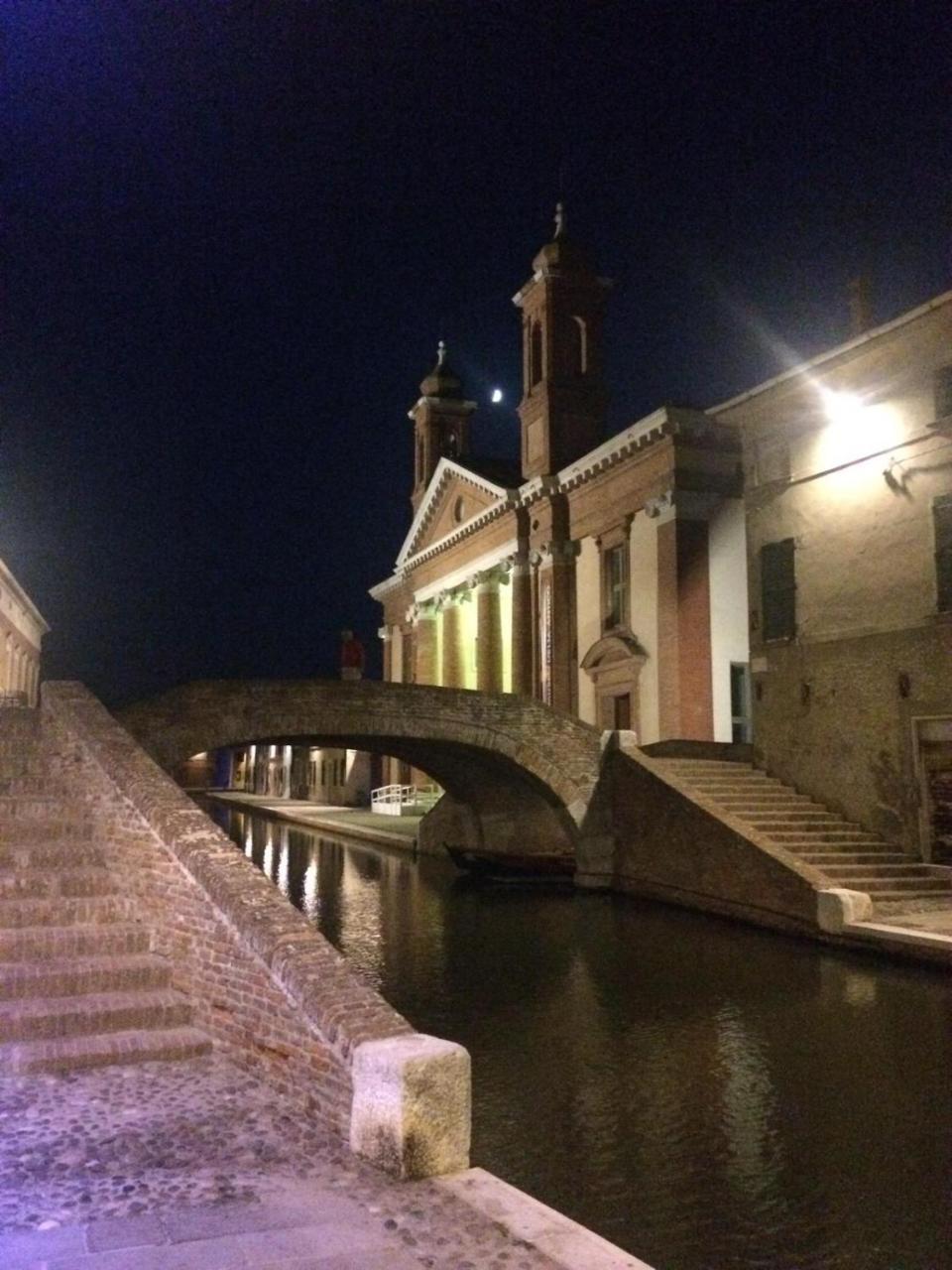 Al Pasarat Hotell Comacchio Exteriör bild