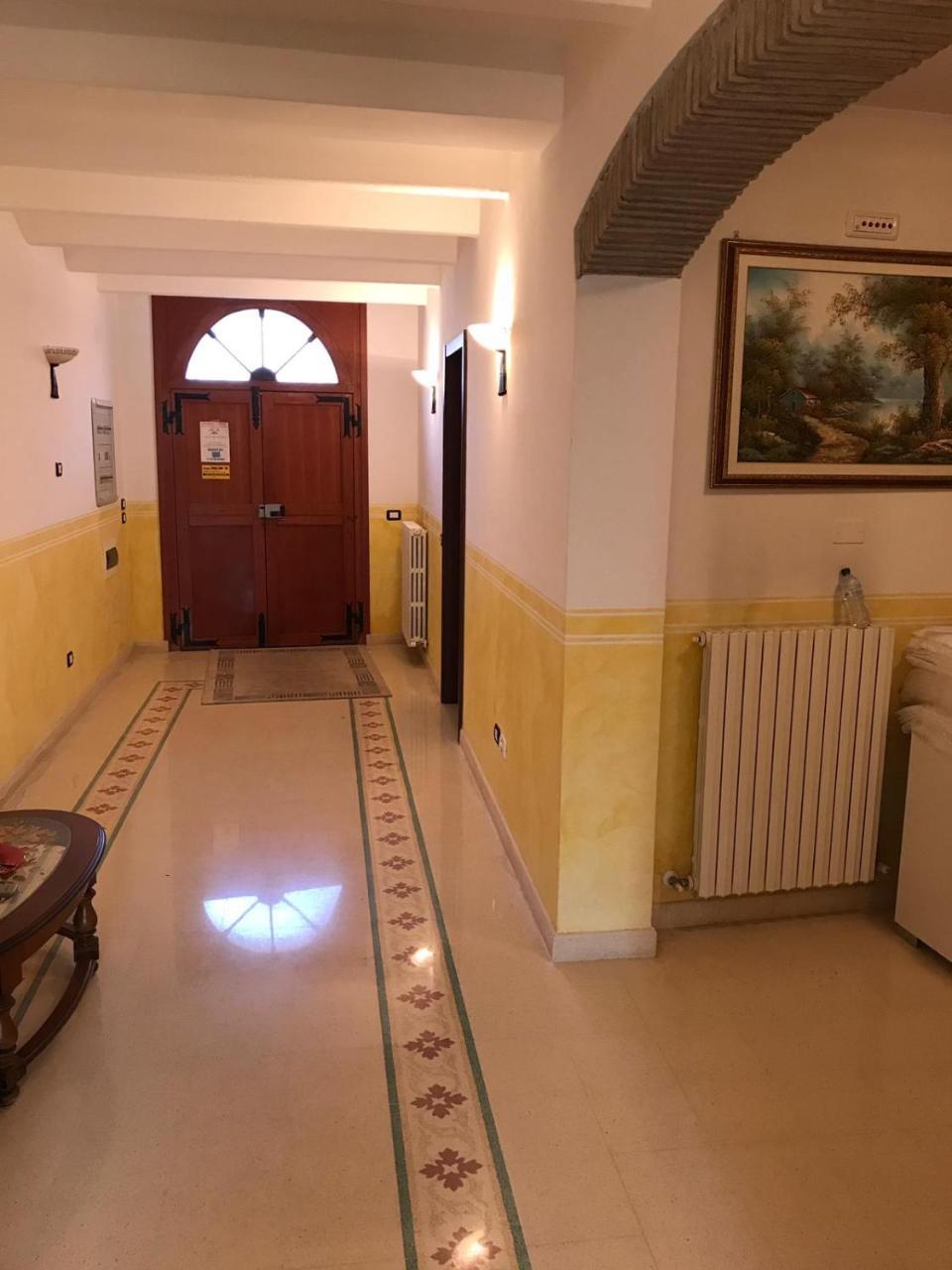 Al Pasarat Hotell Comacchio Exteriör bild