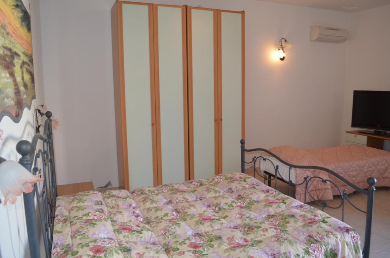 Al Pasarat Hotell Comacchio Exteriör bild